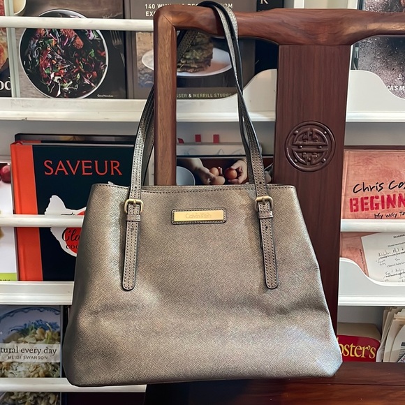 NWOT Calvin Klein Shoulder Purse / Satchel / Baby Bag - Picture 1 of 6